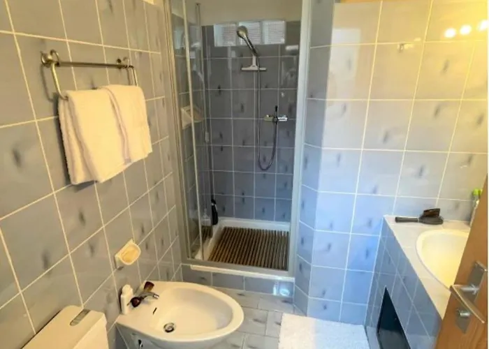 Alleinstehendes Traumhaus Poschiavo